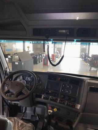 Custom install of a M10 in 2016 Kenworth T880